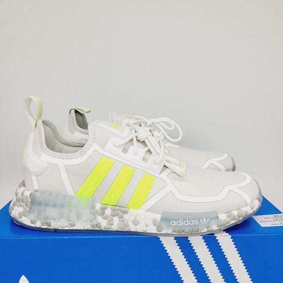 New Adidas NMD_R1 Men\'s Running Shoes Size 10.5 main image 4